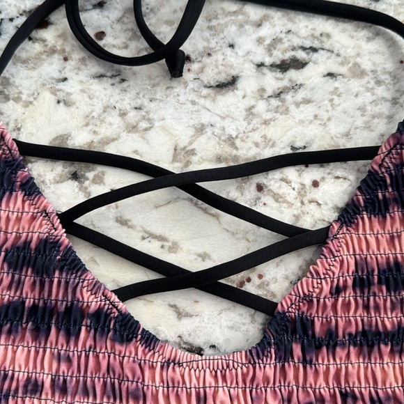 Victoria Secret PINK Smocked bikini top; strappy; medium; new without tags - Picture 3 of 5